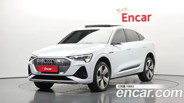 Audi e-tron, 2022 — фото автомобиля из Кореи