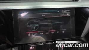 Audi e-tron, 2022 — миниатюра 26