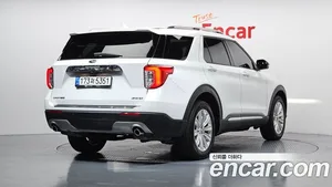 Ford Explorer, 2022 — миниатюра 2