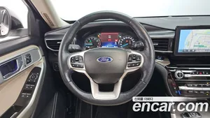 Ford Explorer, 2022 — миниатюра 12