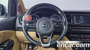 Kia Carnival, 2017 — миниатюра 13