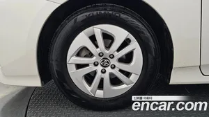 Toyota Prius, 2017 — миниатюра 5