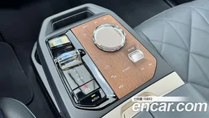 BMW iX, 2024 — миниатюра 9