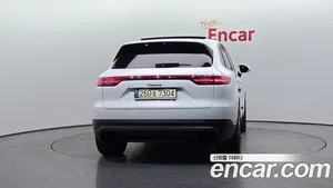 Porsche Cayenne, 2023 — миниатюра 4
