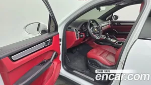 Porsche Cayenne, 2023 — миниатюра 13