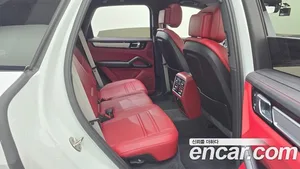Porsche Cayenne, 2023 — миниатюра 25