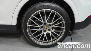 Porsche Cayenne, 2023 — миниатюра 7