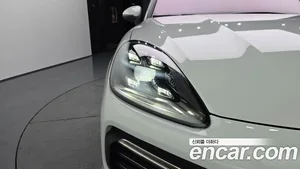 Porsche Cayenne, 2023 — миниатюра 8