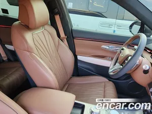 Genesis GV70, 2024 — миниатюра 8
