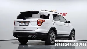 Ford Explorer, 2018 — миниатюра 2