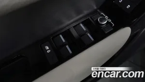 Land Rover Range Rover Velar, 2022 — миниатюра 27