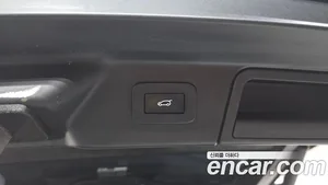 Land Rover Range Rover Velar, 2022 — миниатюра 34