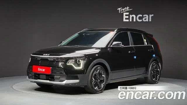 Kia Niro, 2023 — фото автомобиля из Кореи