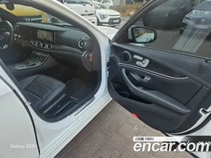 Mercedes-Benz E-Class, 2020 — миниатюра 16