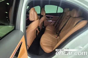 Mercedes-Benz E-Class, 2024 — миниатюра 10