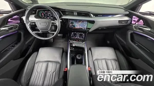 Audi e-tron, 2023 — миниатюра 10