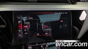 Audi e-tron, 2023 — миниатюра 22