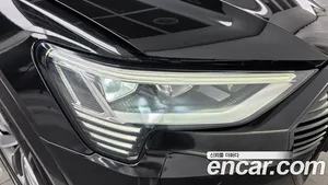 Audi e-tron, 2023 — миниатюра 8