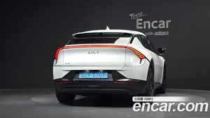 Kia EV6, 2022 — миниатюра 3