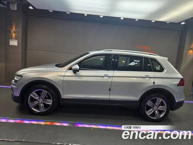 Volkswagen Tiguan, 2018 — фото автомобиля из Кореи