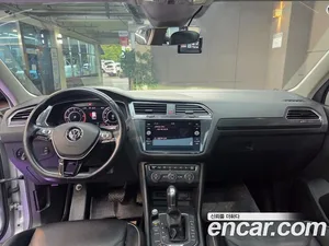 Volkswagen Tiguan, 2018 — миниатюра 11