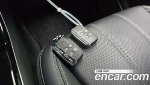 Land Rover Range Rover Velar, 2020 — миниатюра 28