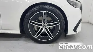 Mercedes-Benz E-Class, 2024 — миниатюра 5