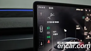 Tesla Model 3, 2025 — миниатюра 11