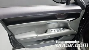 Genesis G90, 2022 — миниатюра 14