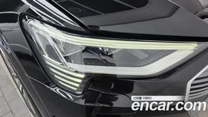 Audi e-tron, 2021 — миниатюра 8