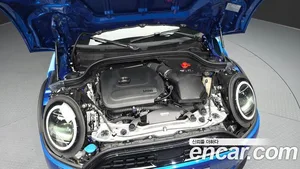 Mini Cooper, 2025 — миниатюра 6