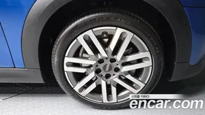 Mini Cooper, 2025 — миниатюра 7