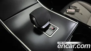 Land Rover Range Rover Evoque, 2025 — миниатюра 12