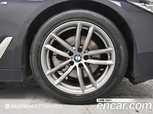 BMW 5-Series, 2018 — миниатюра 5