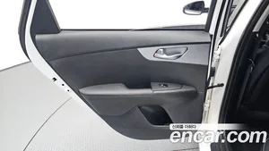 Kia K3, 2022 — миниатюра 15