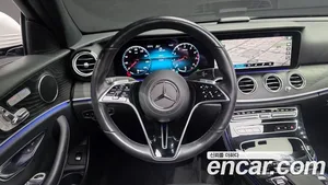 Mercedes-Benz E-Class, 2022 — миниатюра 13