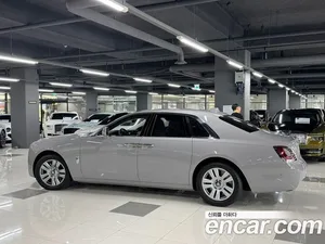 Rolls-Royce Ghost, 2022 — миниатюра 2