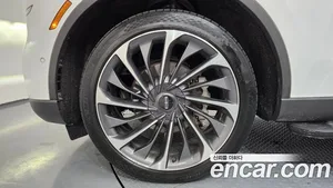 Lincoln Aviator, 2023 — миниатюра 5