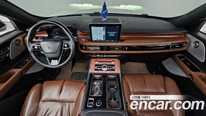 Lincoln Aviator, 2023 — миниатюра 10