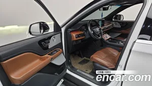 Lincoln Aviator, 2023 — миниатюра 13