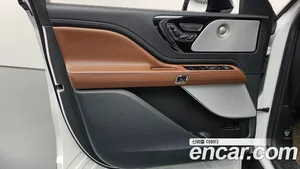 Lincoln Aviator, 2023 — миниатюра 14