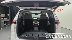 Kia Carnival, 2023 — миниатюра 20