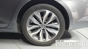 Renault SM6, 2017 — миниатюра 5