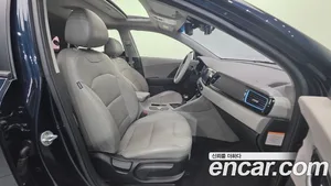 Kia Niro, 2017 — миниатюра 13