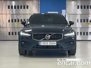 Volvo V60, 2024 — миниатюра 3