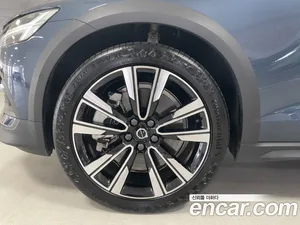 Volvo V60, 2024 — миниатюра 5