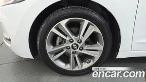 Hyundai Avante, 2017 — миниатюра 5