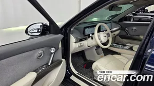 Genesis GV60, 2023 — миниатюра 10
