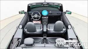 Mini Cooper Convertible, 2025 — миниатюра 8