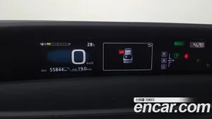 Toyota Prius, 2017 — миниатюра 8